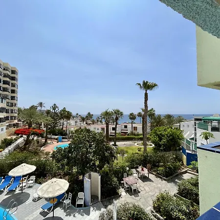 Con Piscina Climatizada Y Vista Al Mar